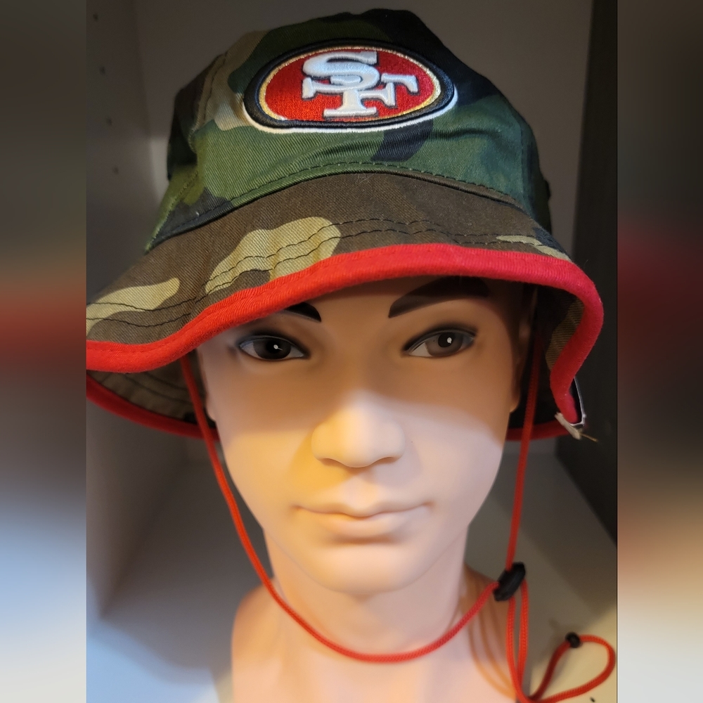 New with Ripped Tag SF 49ers Camo Bucket Hat, Medium